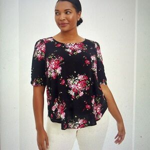 Torrid Crepe Ruched Sleeve Blouse- Size 3X